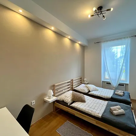 Studio-apartment In Zentraler Lage