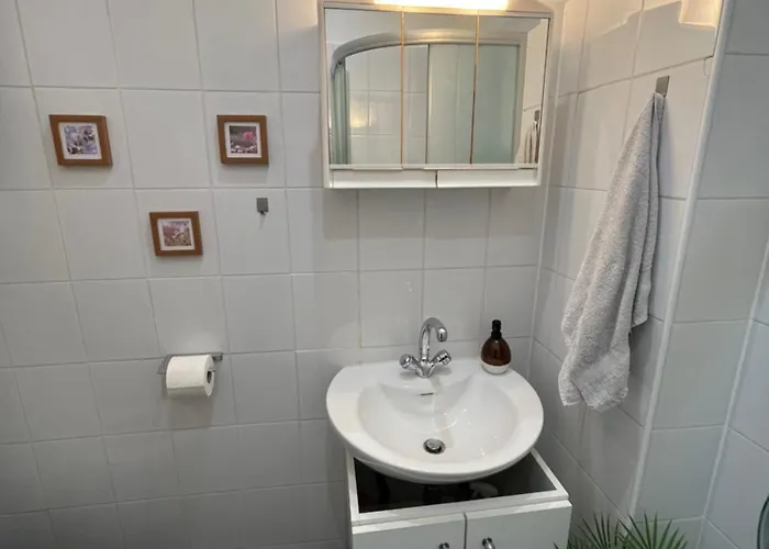 아파트 Studio-apartment In Zentraler Lage *